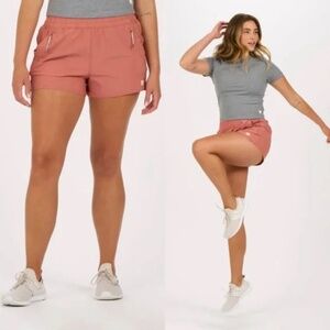 Vuori light cinnamon shorts size XS